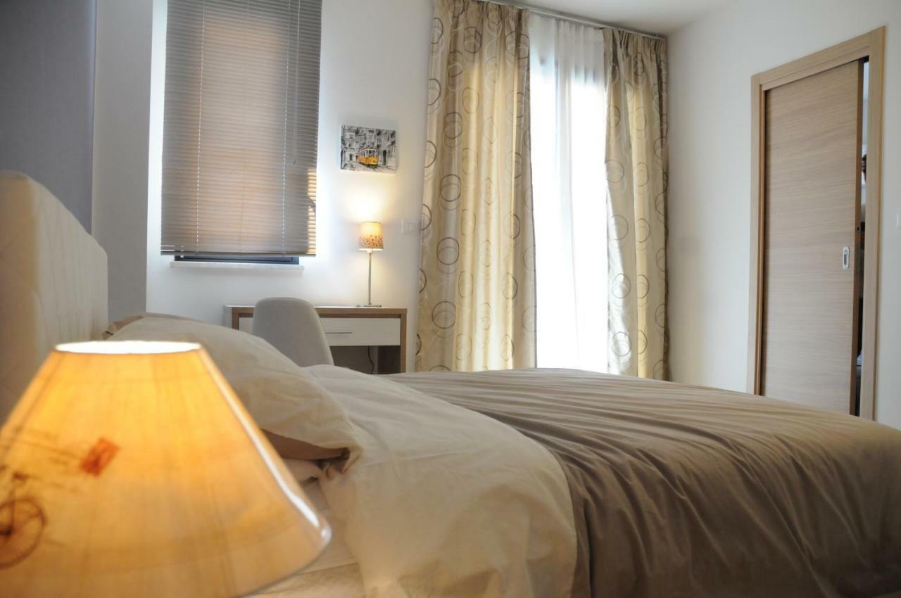 Casaleo Hotell Campofelice Di Roccella Exteriör bild