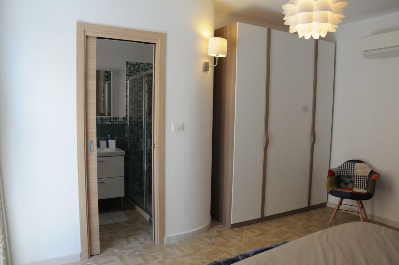 Casaleo Hotell Campofelice Di Roccella Exteriör bild
