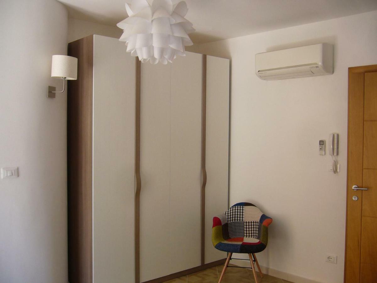 Casaleo Hotell Campofelice Di Roccella Exteriör bild