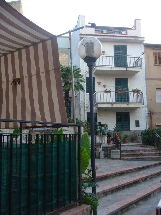 Casaleo Hotell Campofelice Di Roccella Exteriör bild
